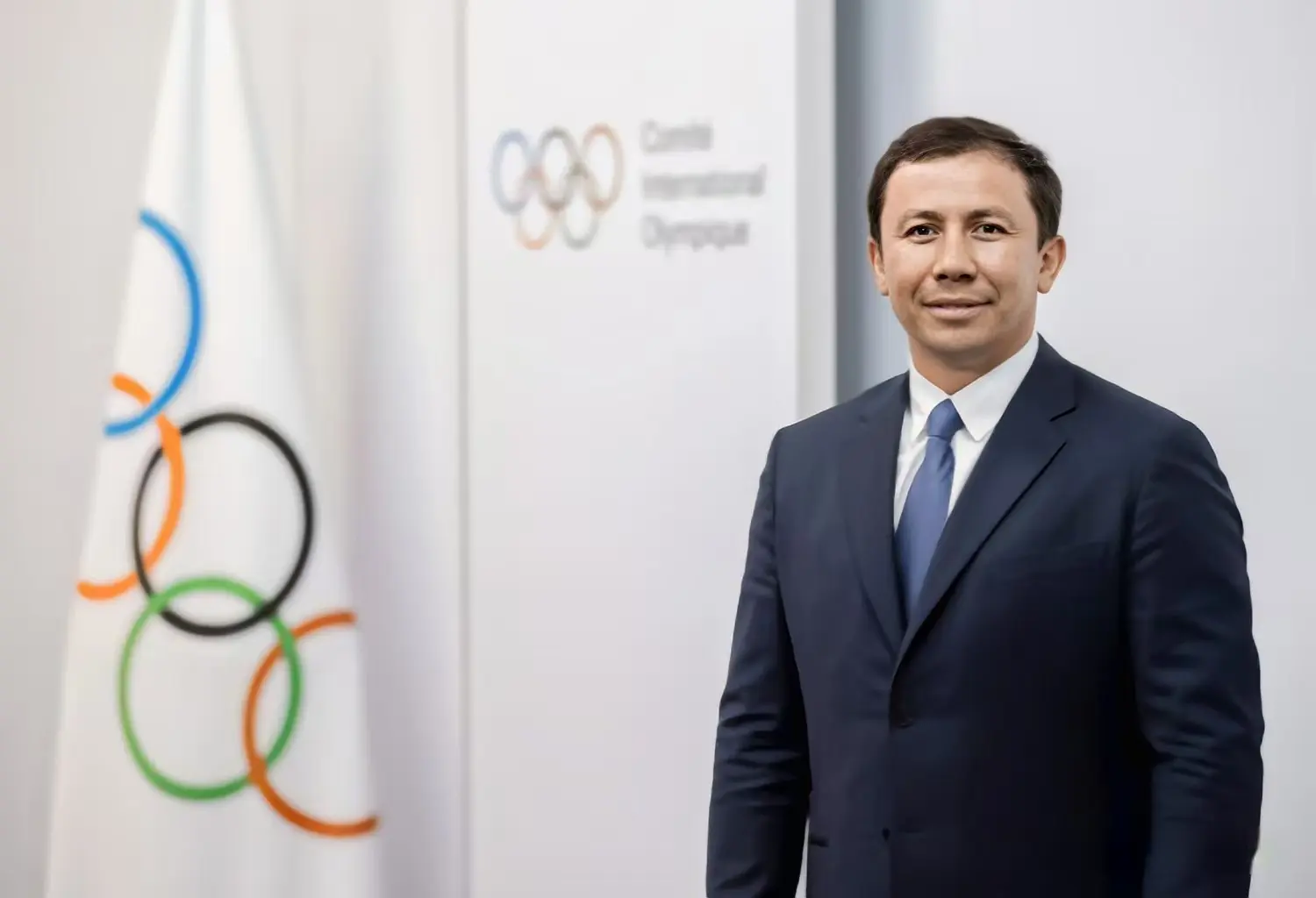 兴趣的是, 也从未被打, 所以戈洛夫