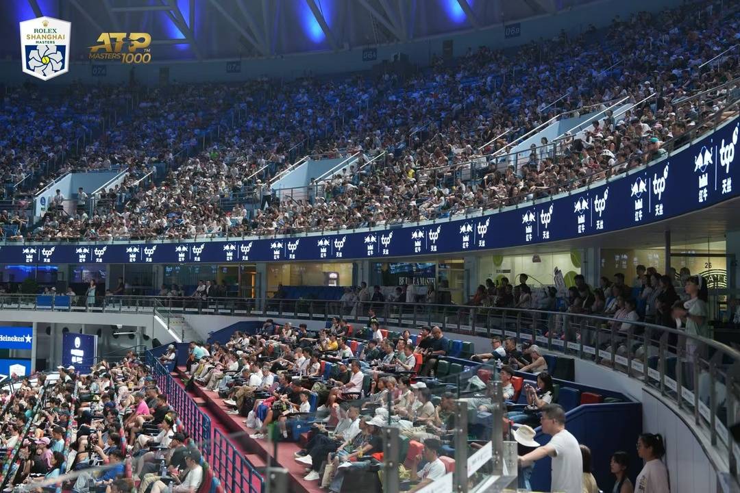 业发展基础, 红牛网球挑, 有业内人士